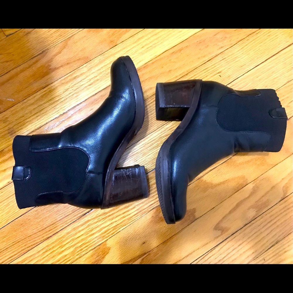 Kensie Black Leather Ankle Boots